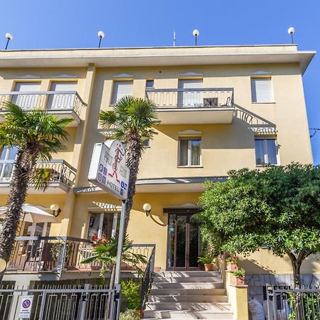Hotel Parco Fellini ريميني المظهر الخارجي الصورة